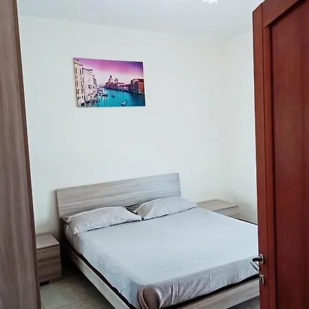 Casa Vacanze Via Italo Apartment *